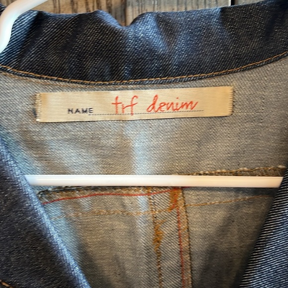 TRF Denim woman’s jacket in size M. Very good condition - Picture 3 of 6